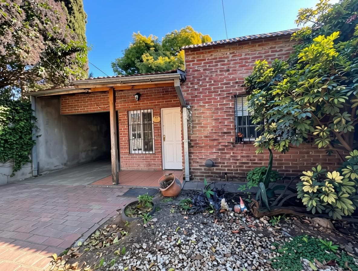 3-ROOM HOUSE IN PARQUE
