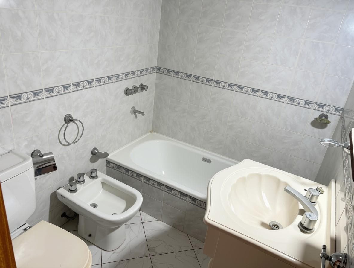 3-ROOM HOUSE IN PARQUE