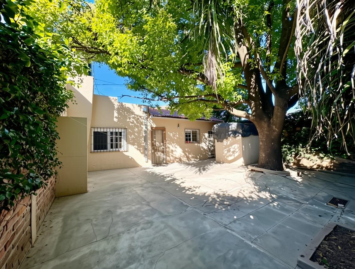 3-ROOM HOUSE IN PARQUE