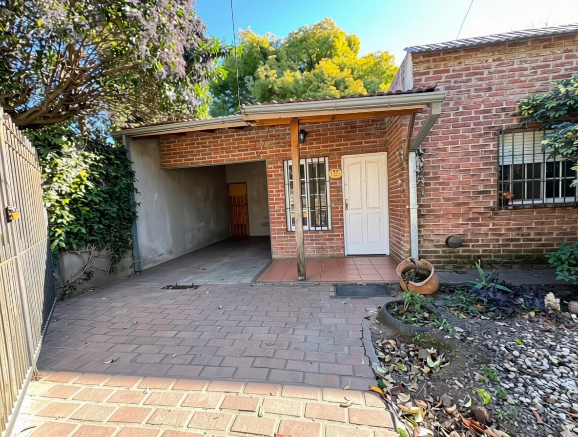 3-ROOM HOUSE IN PARQUE