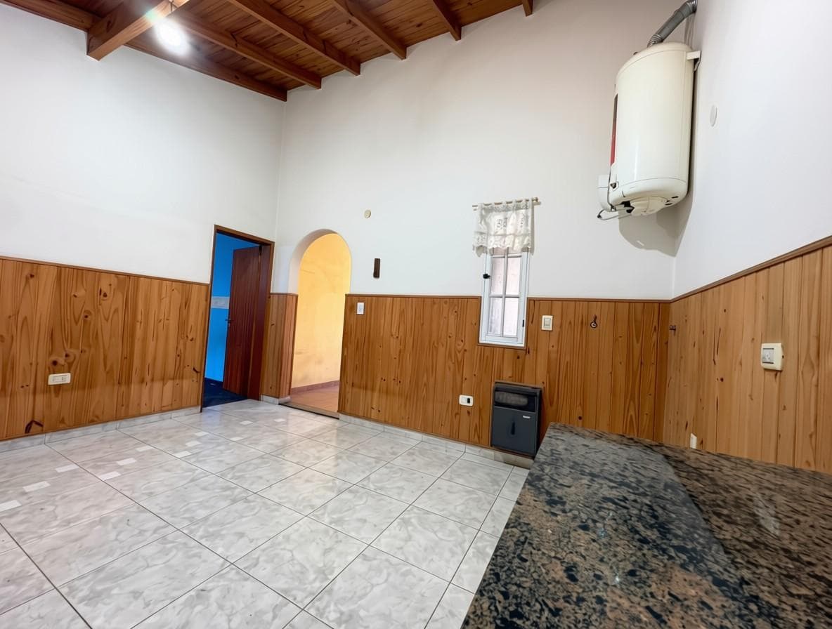 3-ROOM HOUSE IN PARQUE