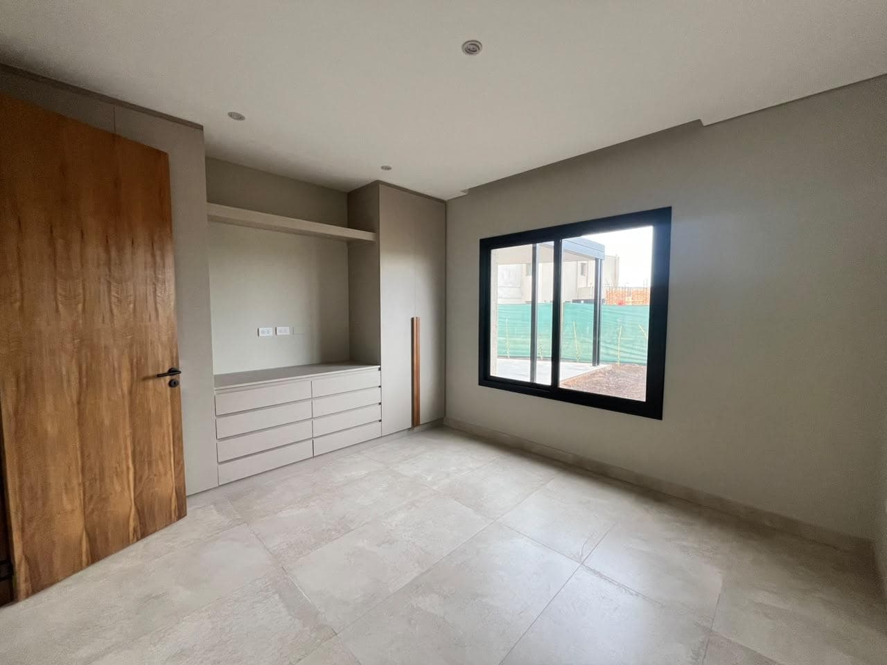 House in Chacras De Coria