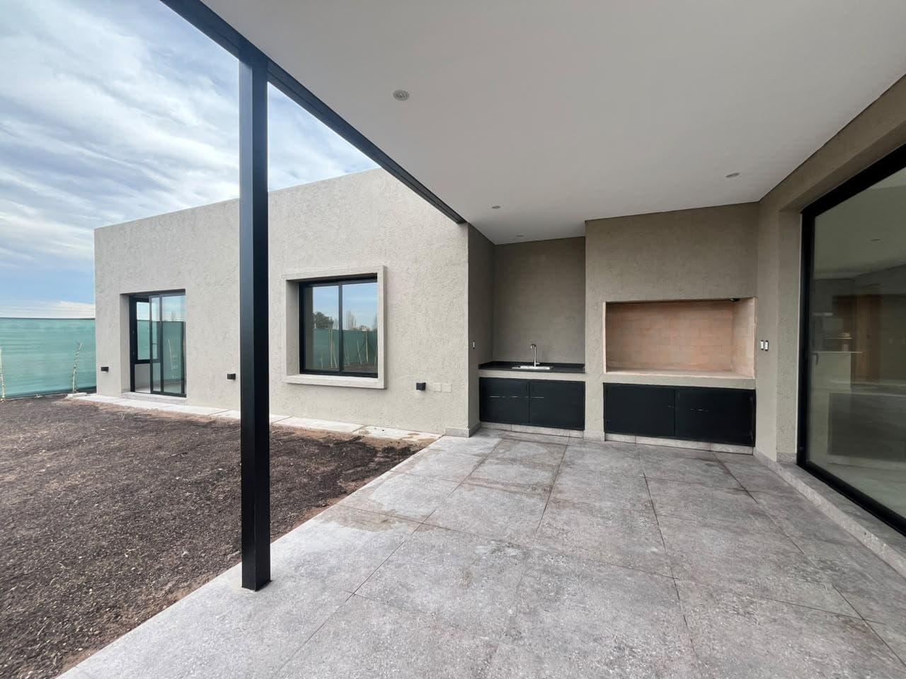 House in Chacras De Coria