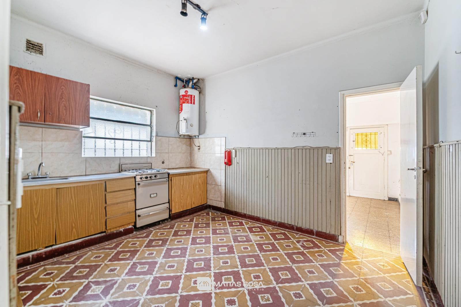 For Sale - House - 3 rooms - Apartment - Barbecue Area - In Need of Renovation - Puerto