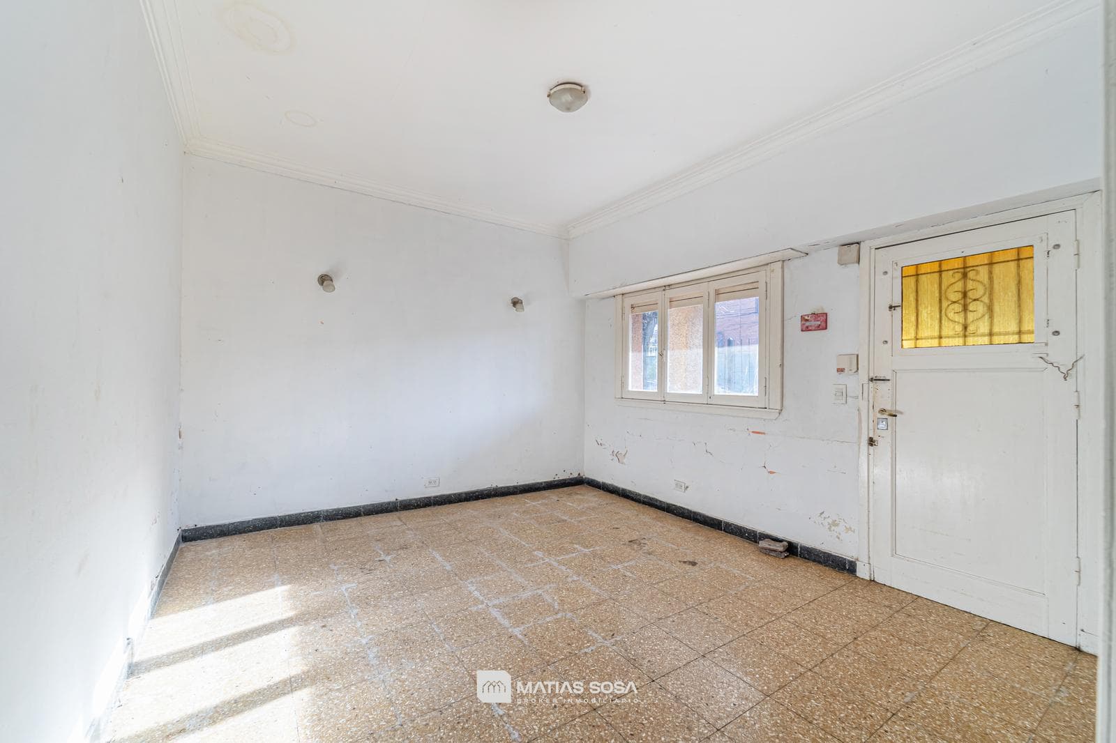 For Sale - House - 3 rooms - Apartment - Barbecue Area - In Need of Renovation - Puerto