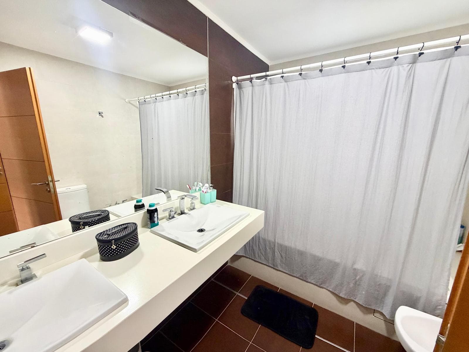House for sale: 5 rooms, pool, garden, Luján and San Roque regions
