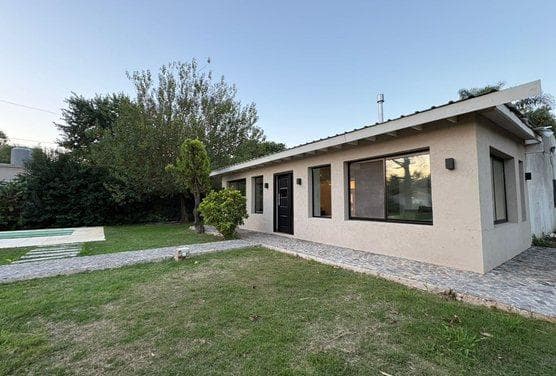 House in Del Viso
