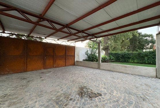 House in Del Viso