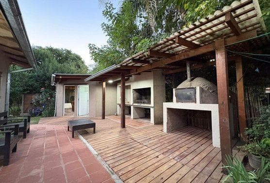 House in Del Viso