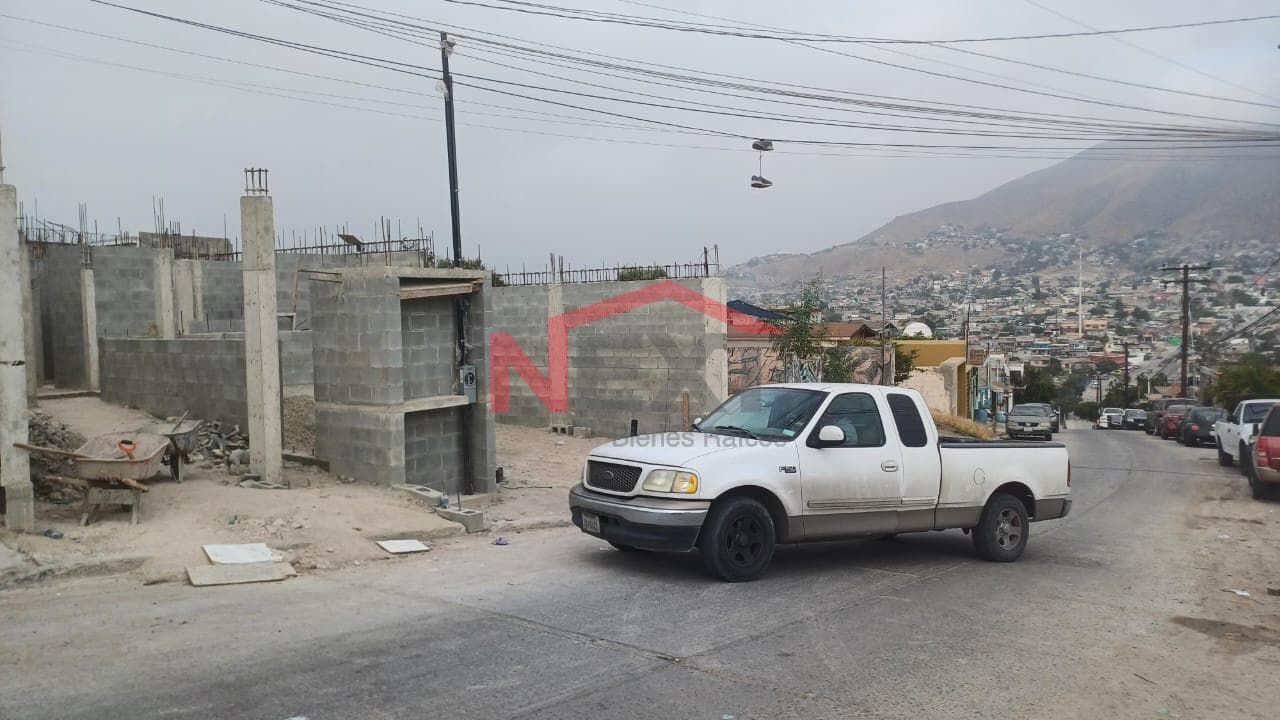 LAND FOR SALE WITH BUILDING - FLORIDO, 1ST SECTION, TIJUANA, B.C.