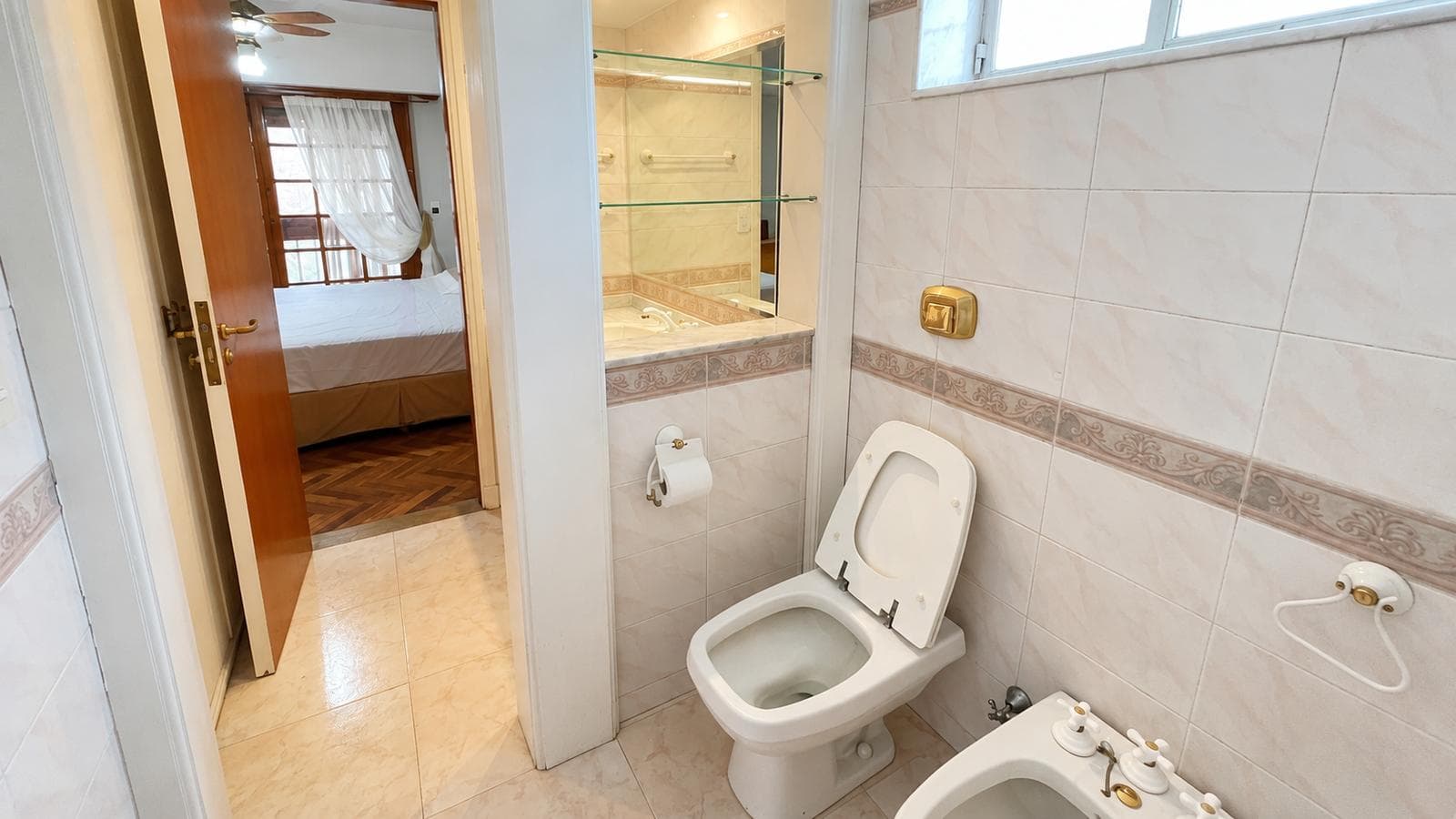 5-room house for sale in Colegiales, eligible for a mortgage