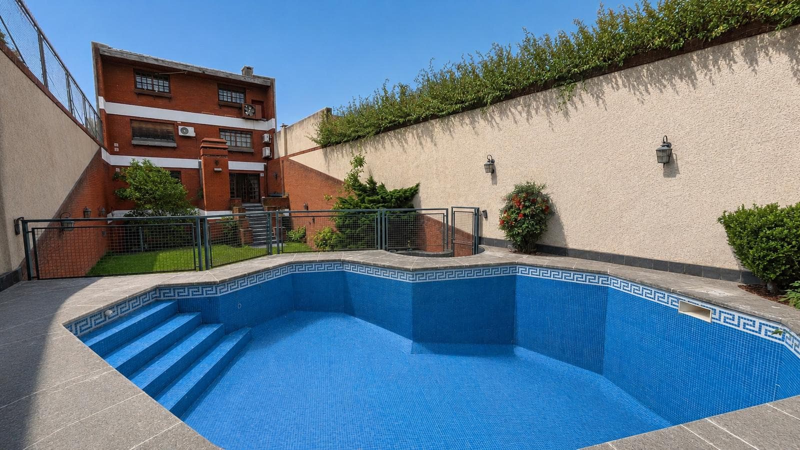 5-room house for sale in Colegiales, eligible for a mortgage