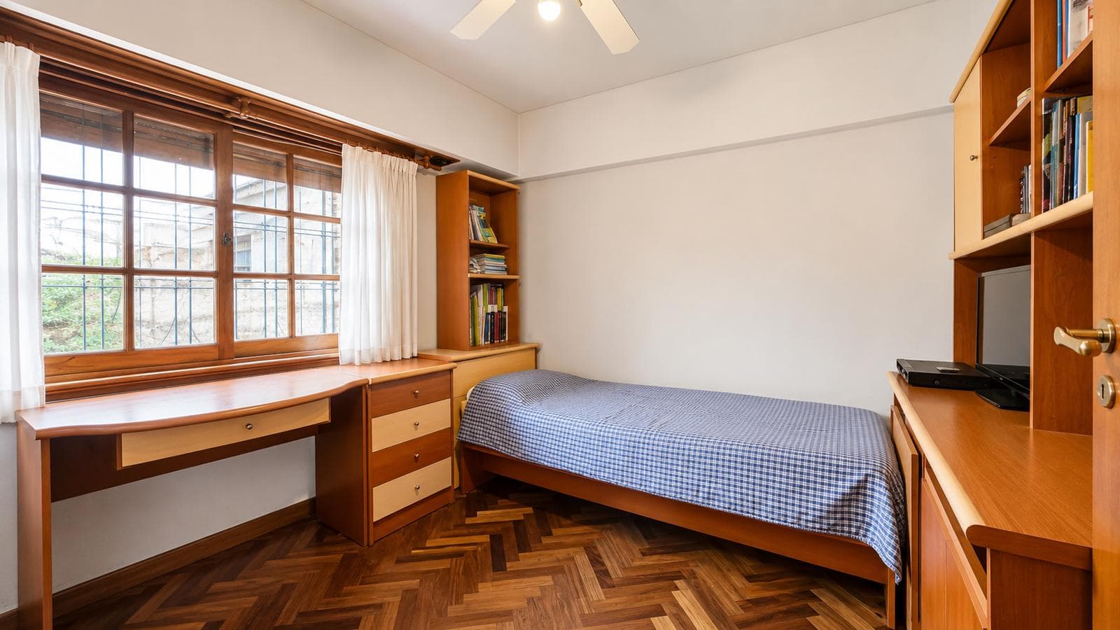 5-room house for sale in Colegiales, eligible for a mortgage