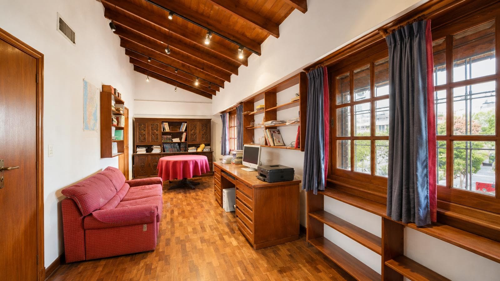 5-room house for sale in Colegiales, eligible for a mortgage