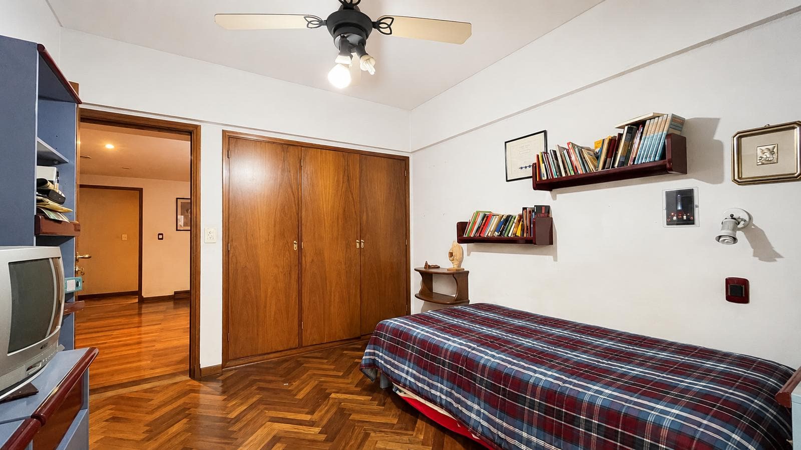 5-room house for sale in Colegiales, eligible for a mortgage