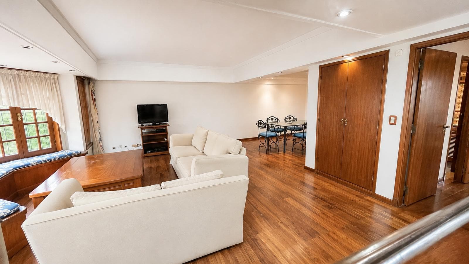 5-room house for sale in Colegiales, eligible for a mortgage
