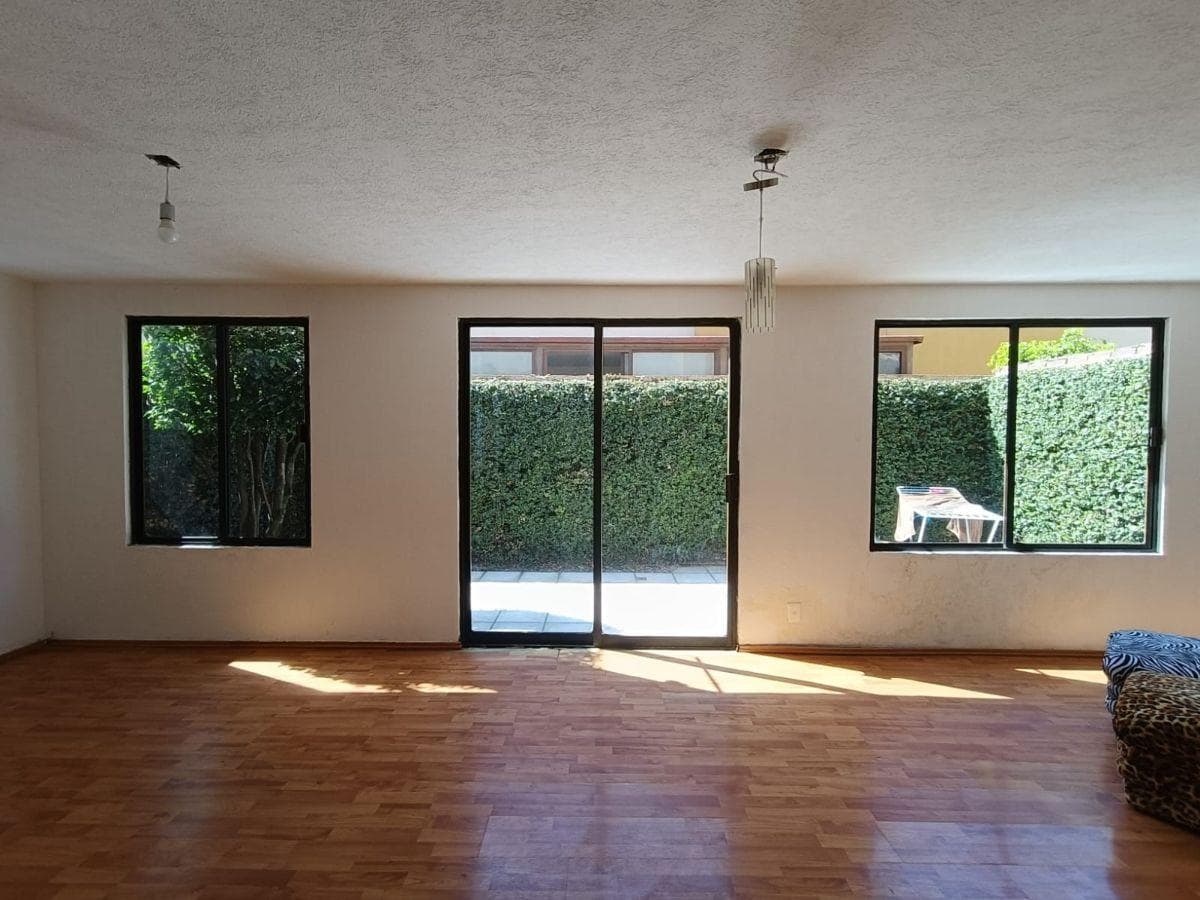 House in a Condominium for Sale in Campestre Coyoacán with a Pool
