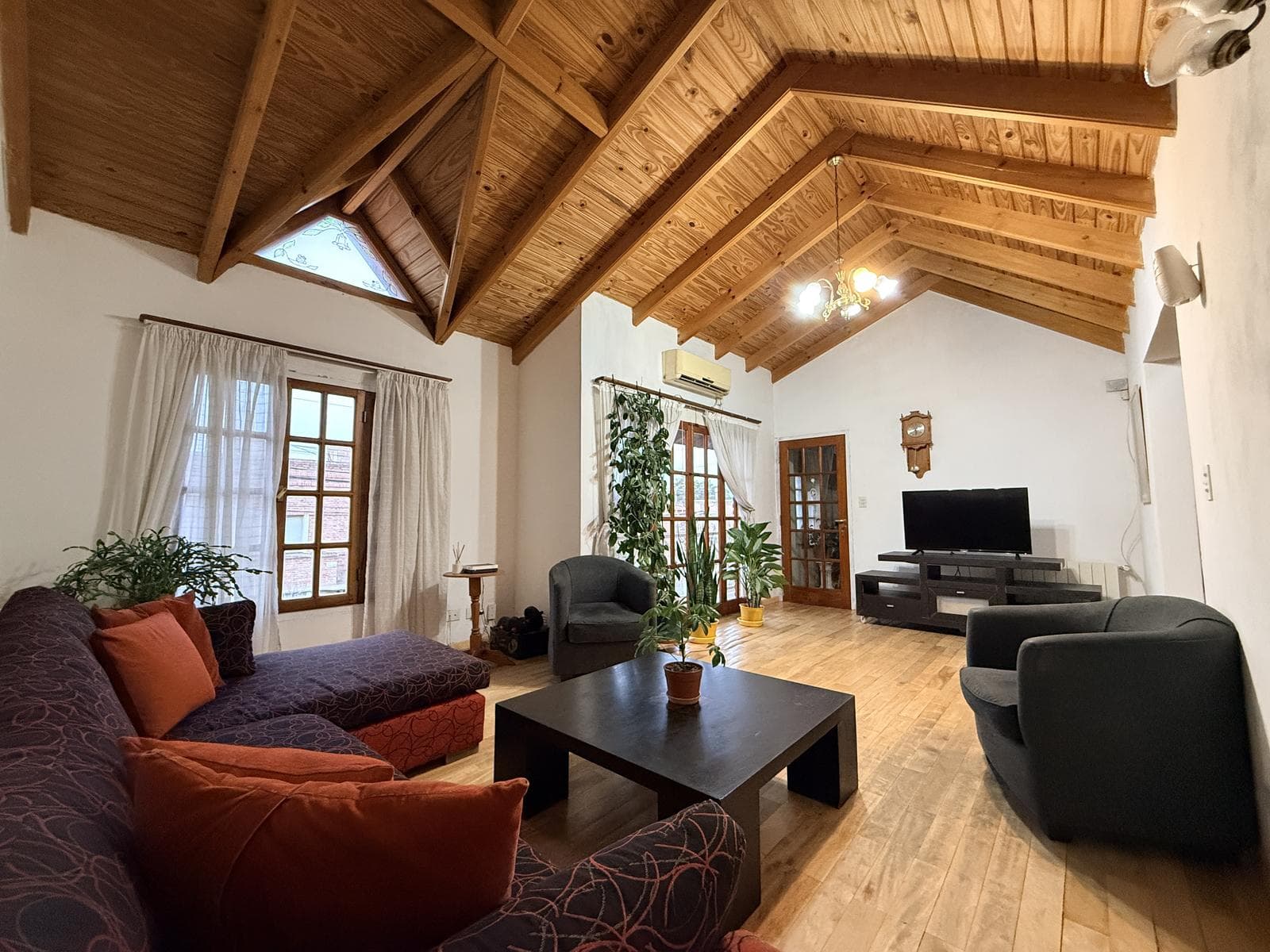 House for Sale in the Los Olmos Neighborhood, Trelew, Chubut