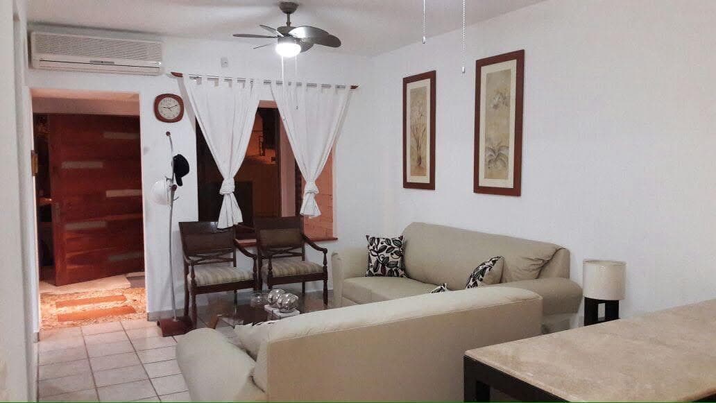 House FOR SALE IN THE LAS AMERICAS RESIDENTIAL COMPLEX!!!