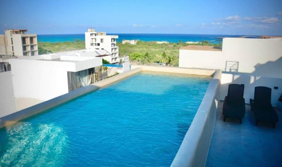 APARTMENT FOR RENT JUST STEPS FROM 5TH AVENUE AND THE BEACH, 11,900
