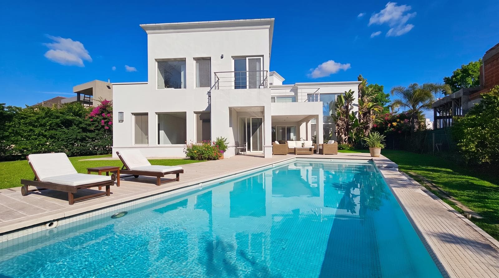 4-Room House for Sale in Ayres de Pilar