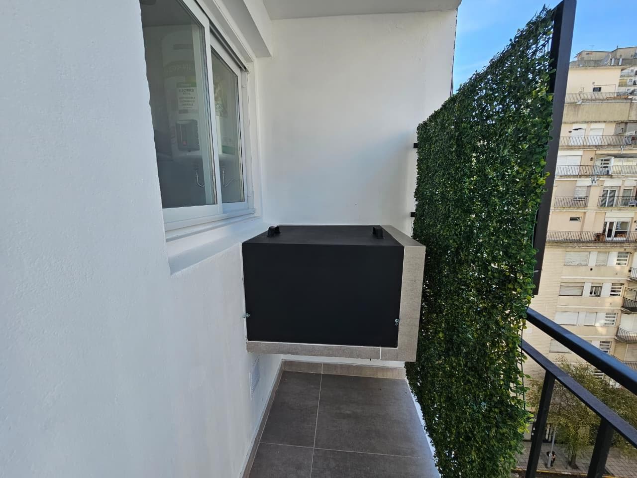 2-Bedroom Apartment with Balcony and Grill