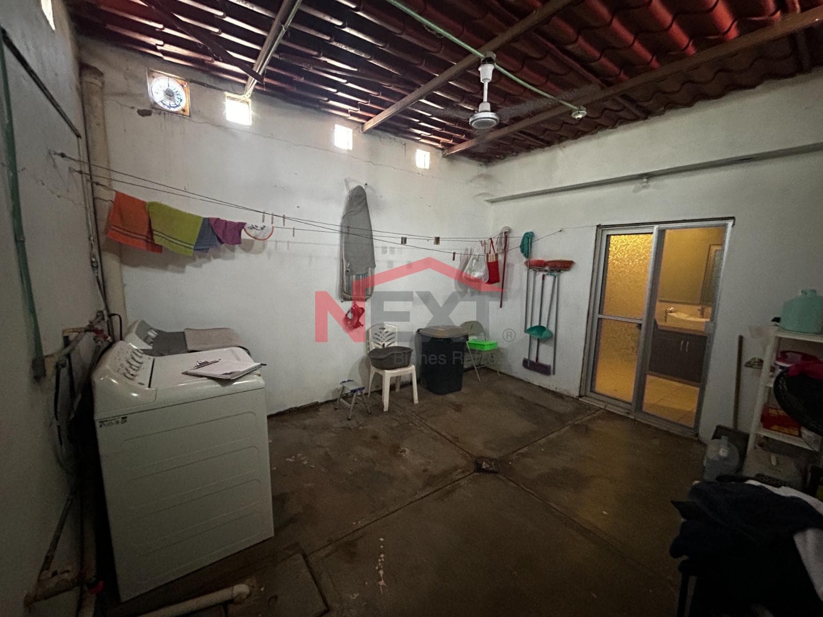 HOUSE FOR SALE LOCATED IN THE PASEO ALAMEDA SUBDIVISION.