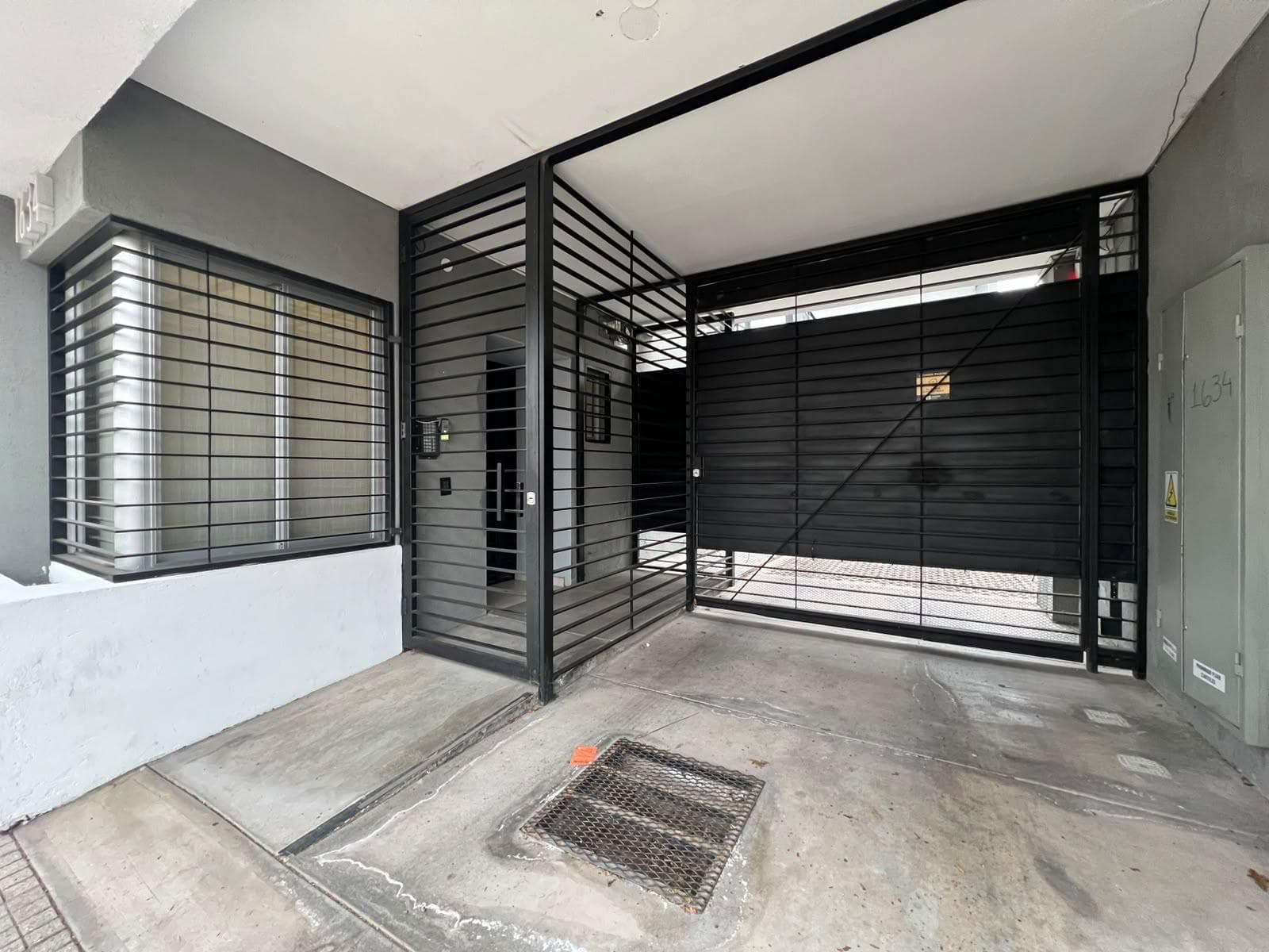 Modern Apartment for Sale in the Sixth Section