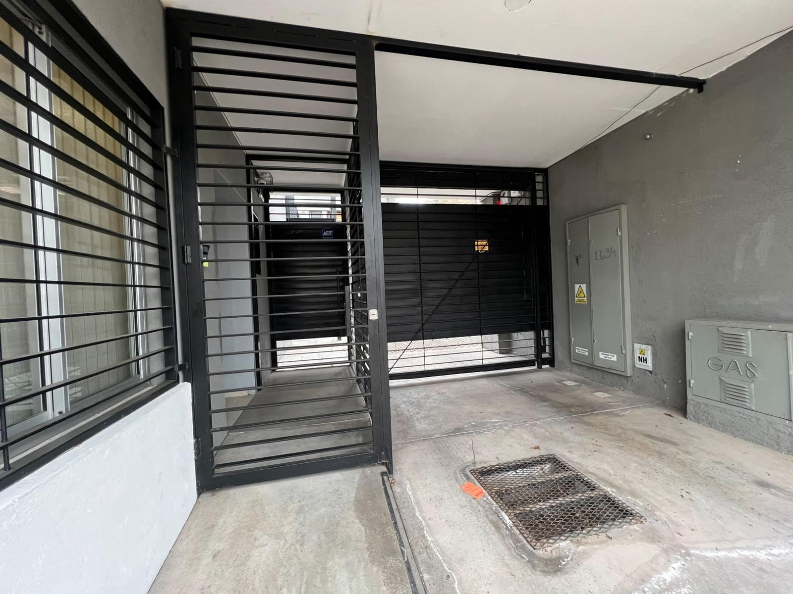 Modern Apartment for Sale in the Sixth Section