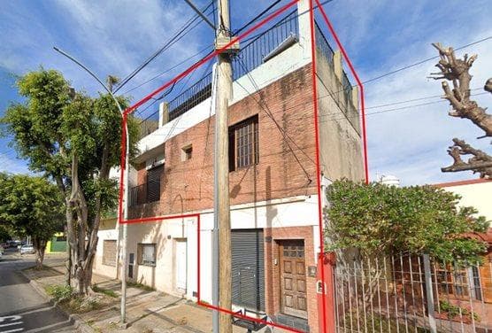 House in Villa Lynch