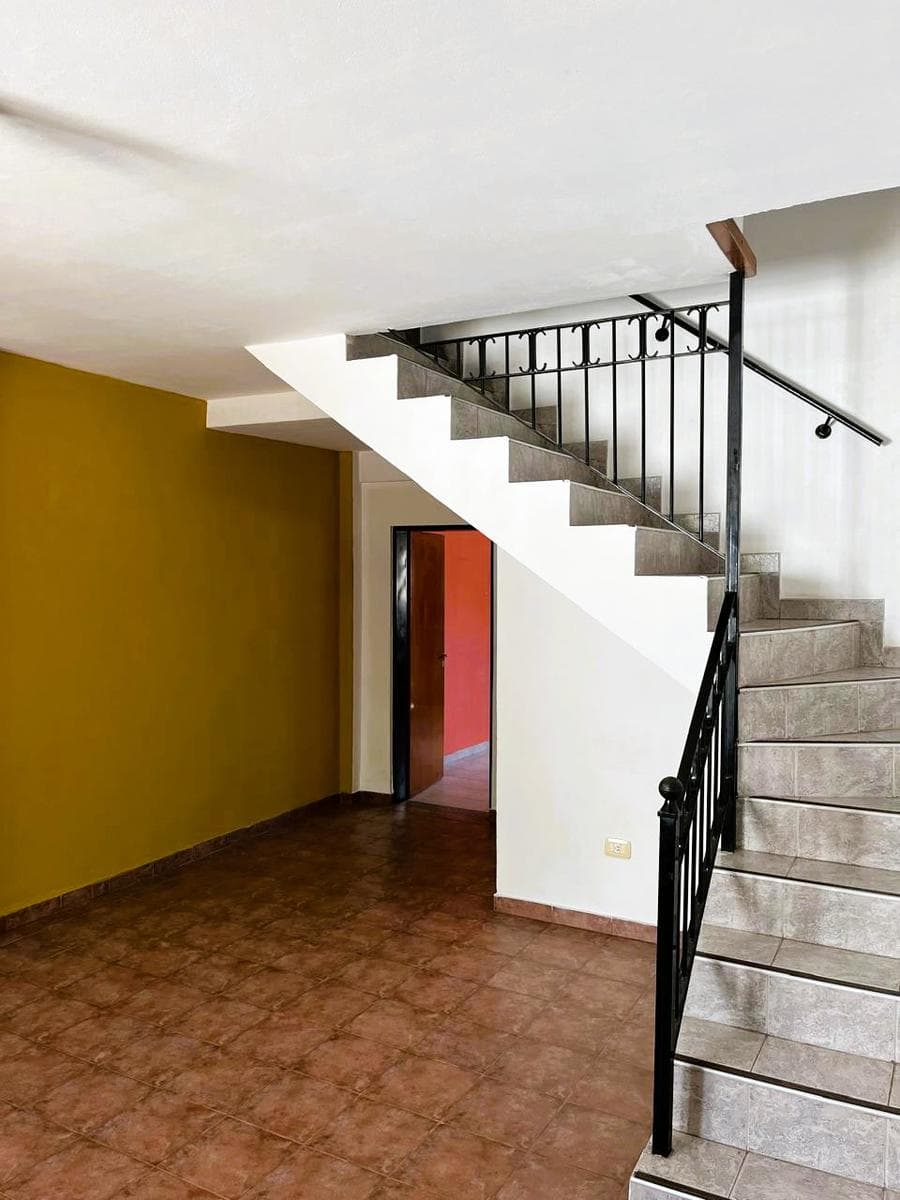 3-BEDROOM HOUSE FOR RENT WITH GARAGE IN PARQUE JOSE C PAZ