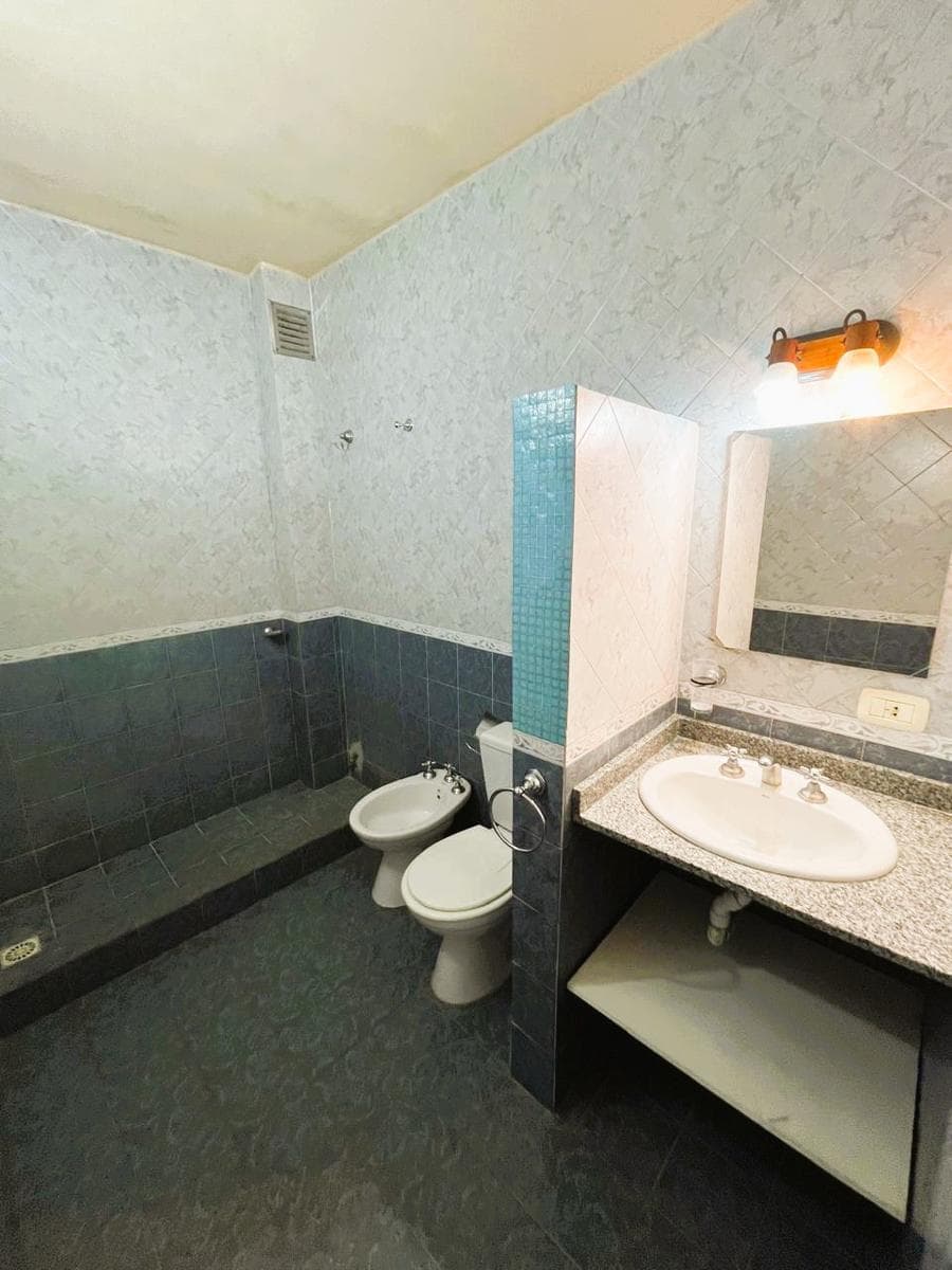 3-BEDROOM HOUSE FOR RENT WITH GARAGE IN PARQUE JOSE C PAZ