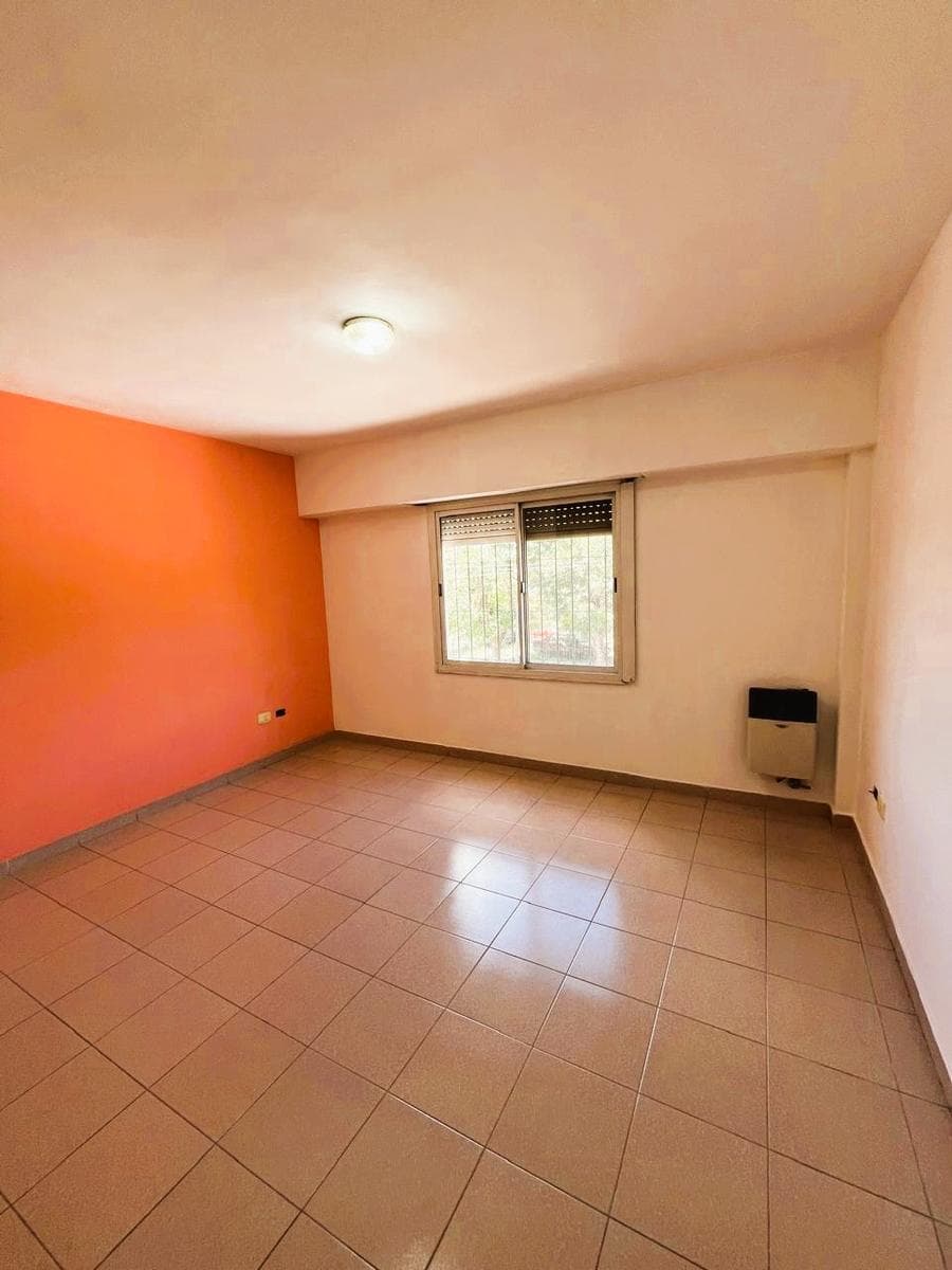 3-BEDROOM HOUSE FOR RENT WITH GARAGE IN PARQUE JOSE C PAZ