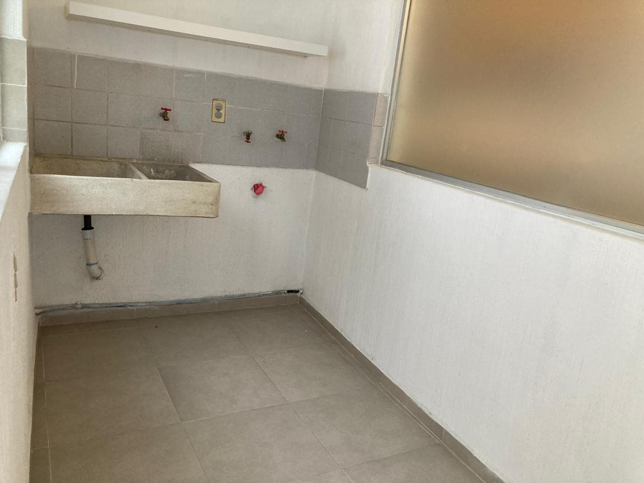 House for sale/rent in the Jurica Subdivision, Querétaro, Qro.