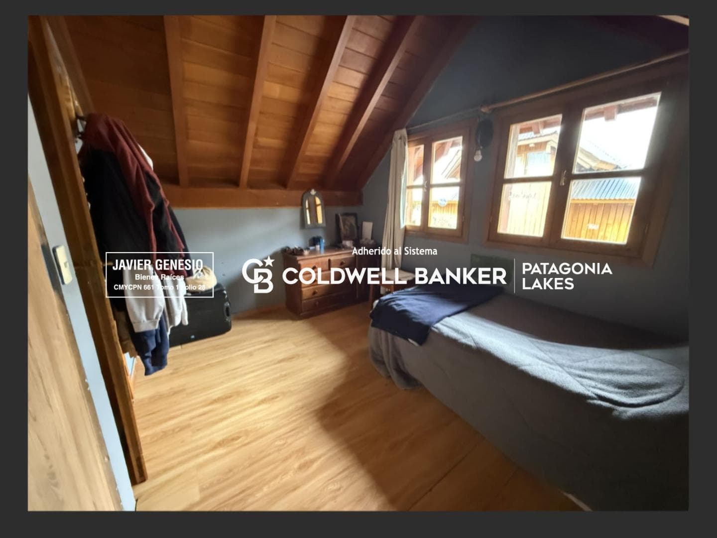 House for SALE in San Martín de los Andes: two bedrooms plus a 20-square-meter office.
