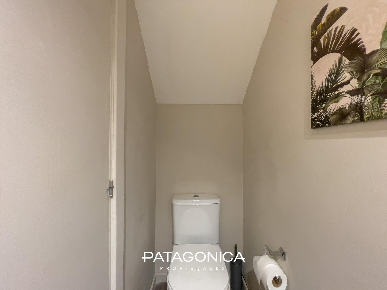 3-room apartment with a garden. All utilities included. Fully equipped