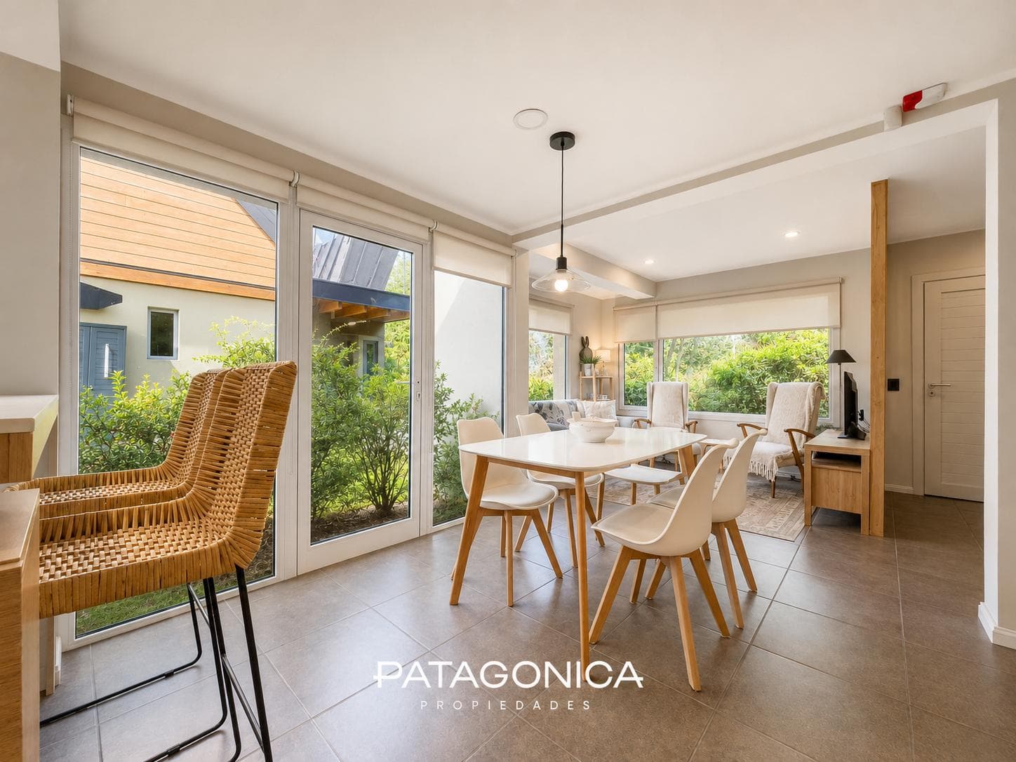 3-room apartment with a garden. All utilities included. Fully equipped
