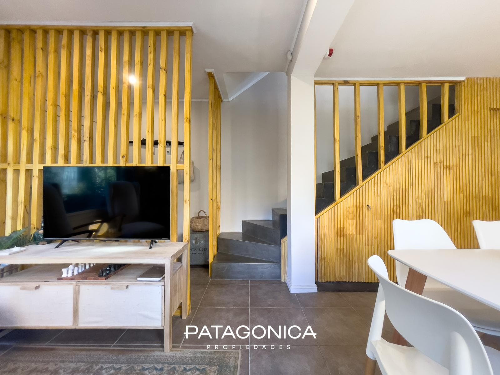 3-room apartment with a garden. All utilities included. Fully equipped