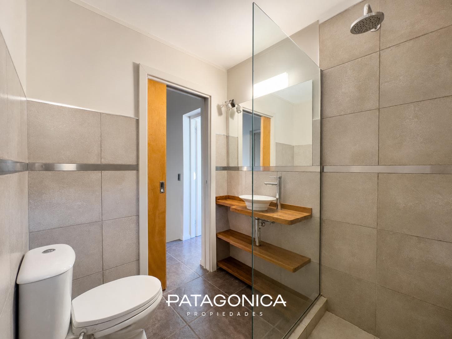 3-room apartment with a garden. All utilities included. Fully equipped