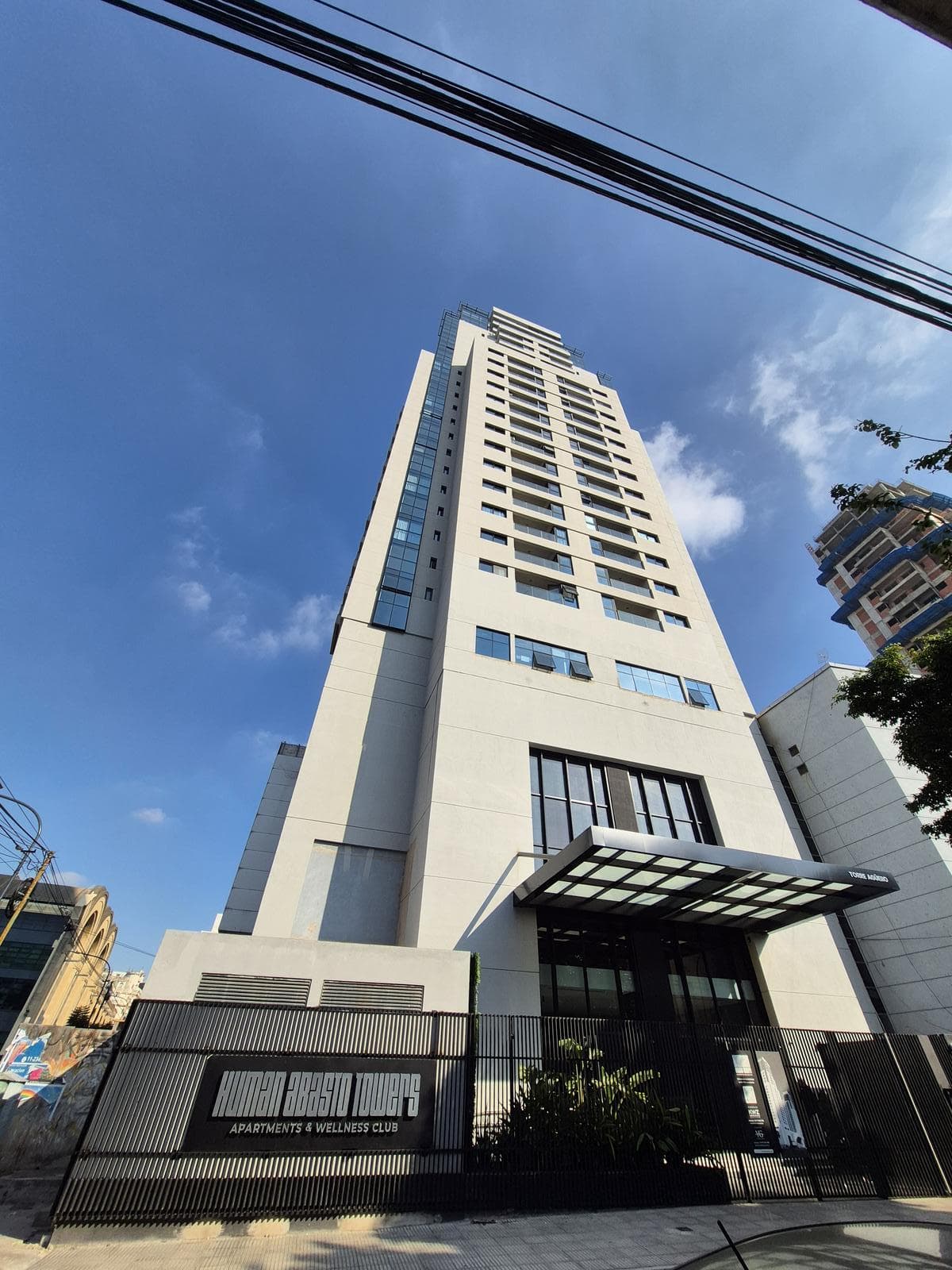 2-room apartment, 66 square meters, with a front-facing balcony and full amenities