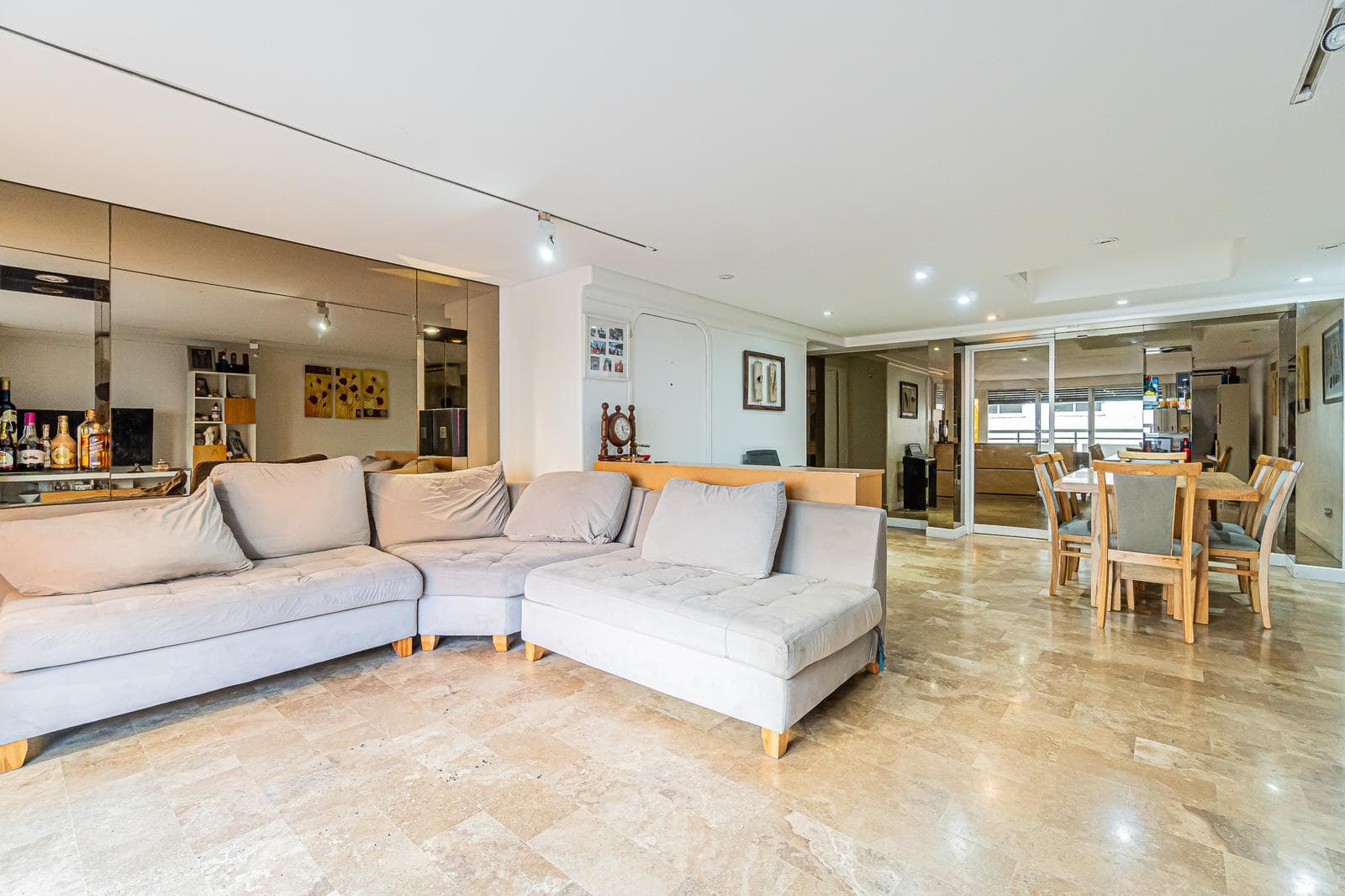 4-room apartment for sale in Recoleta