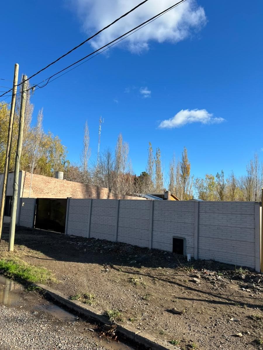 Land for Sale with Great Development Potential – Plottier