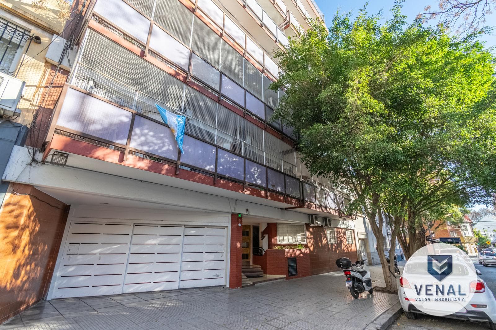 Apartment for Sale in Colegiales: 3-room apartment with garage, just a few meters from Elcano Avenue, 61 m²