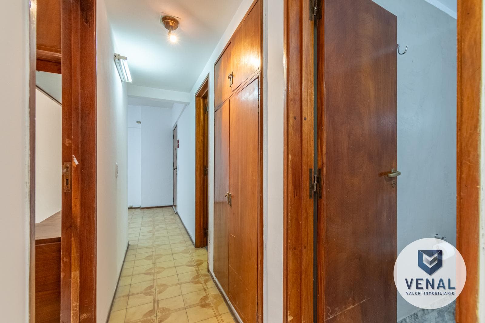 Apartment for Sale in Colegiales: 3-room apartment with garage, just a few meters from Elcano Avenue, 61 m²