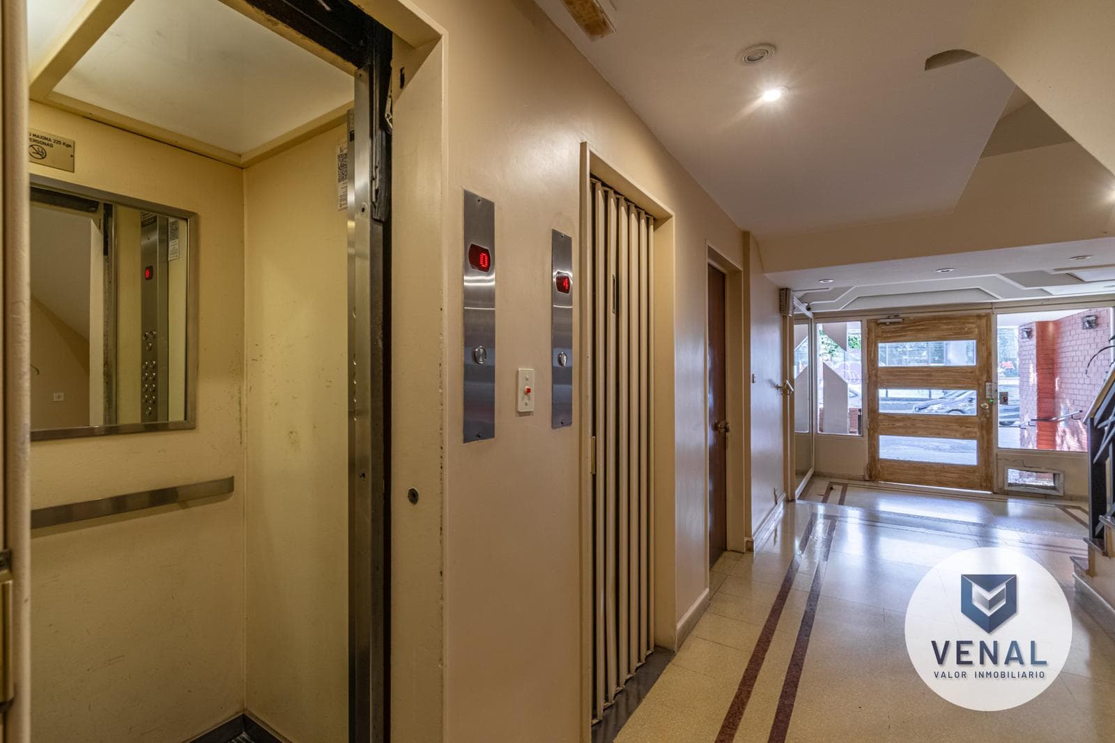 Apartment for Sale in Colegiales: 3-room apartment with garage, just a few meters from Elcano Avenue, 61 m²