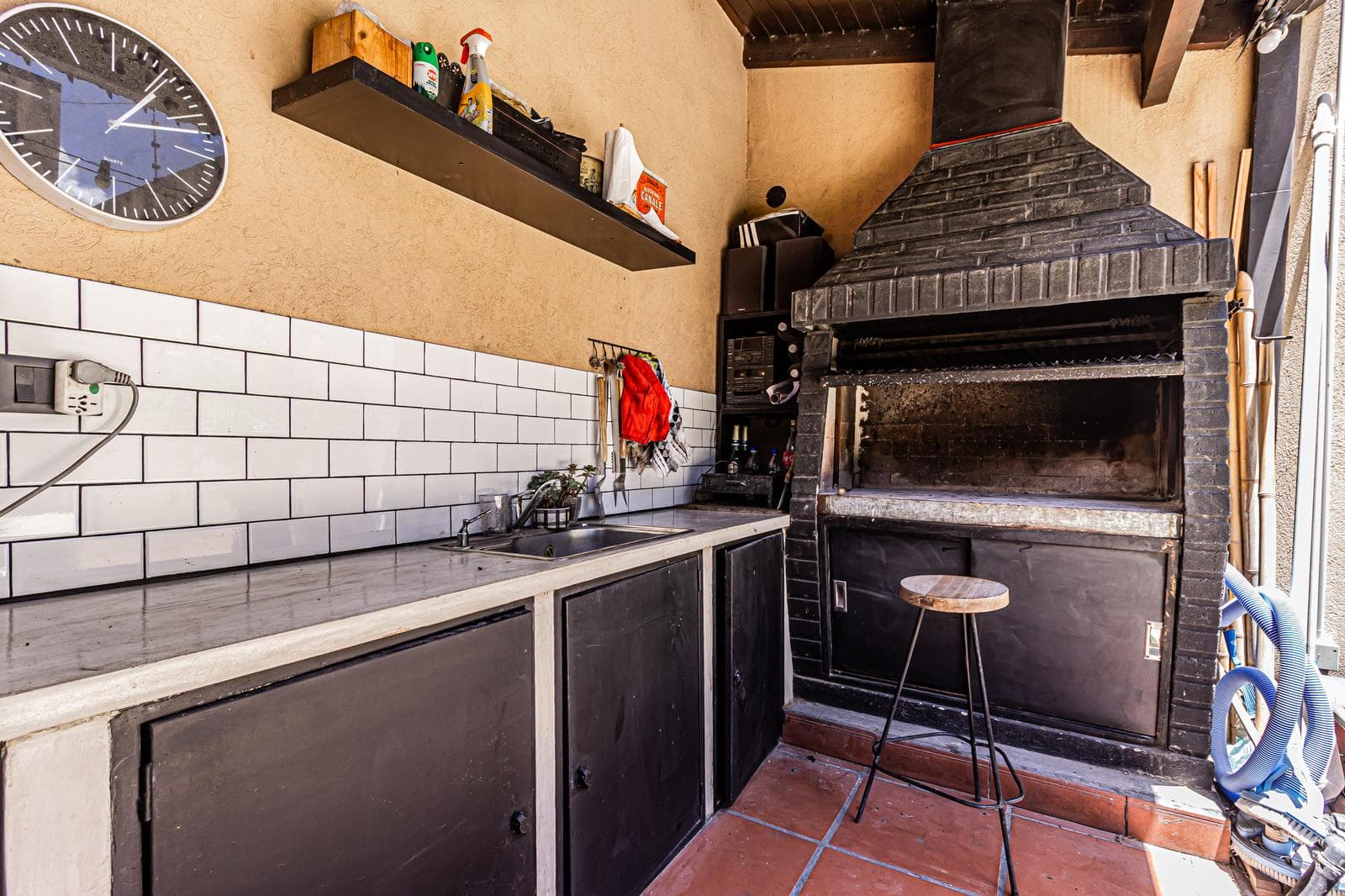 4-room house for sale with pool, barbecue, and porch, Liniers