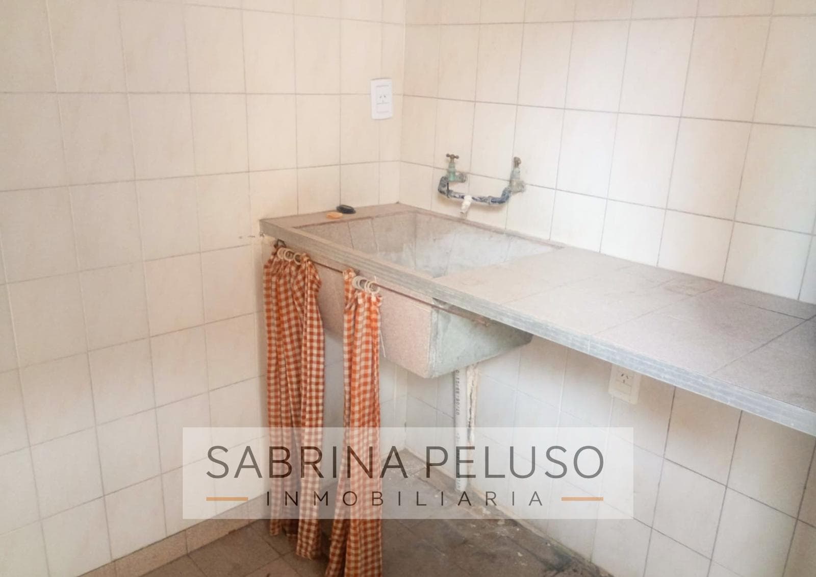 FOR RENT: 4-Room House—North Merlo