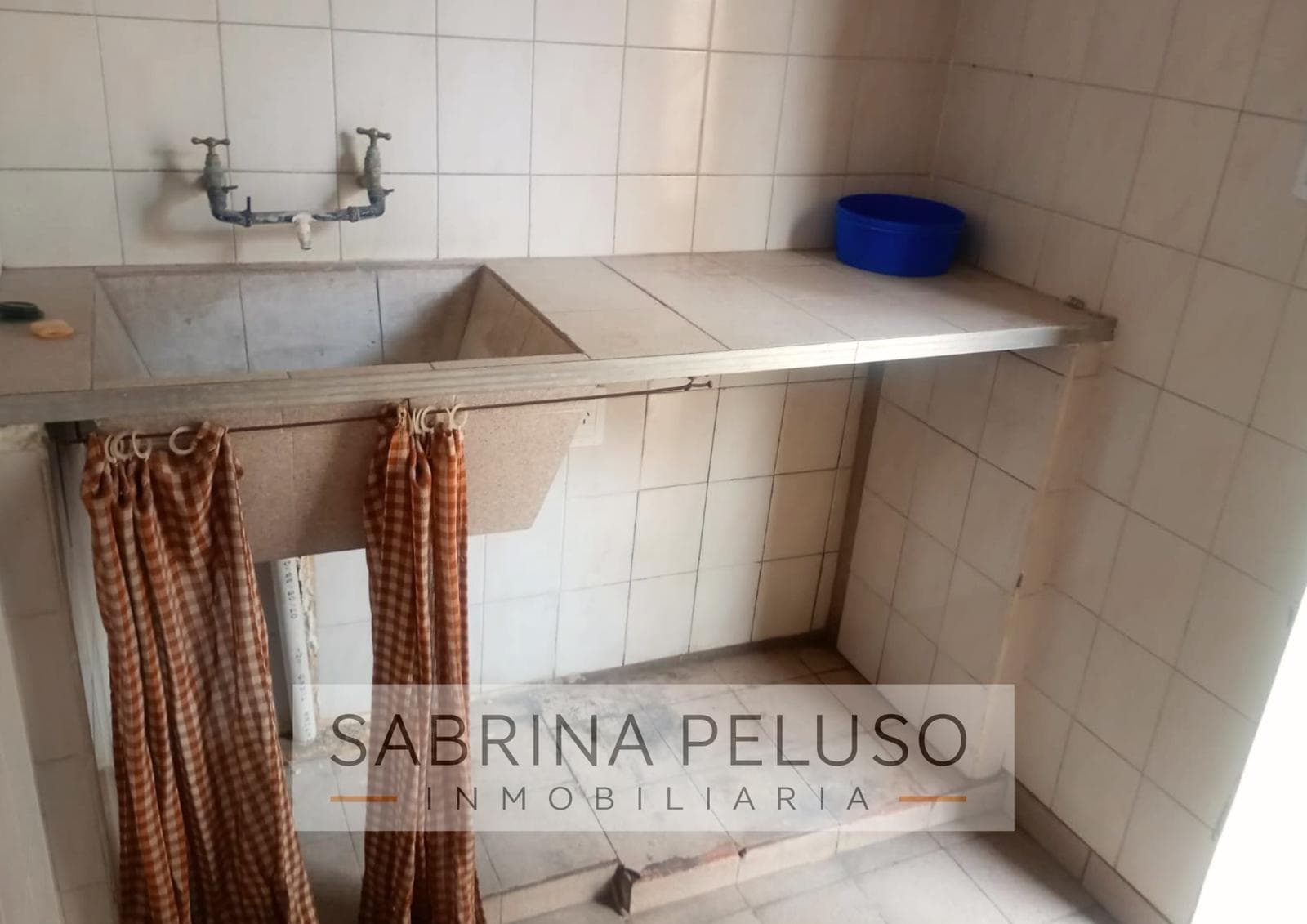 FOR RENT: 4-Room House—North Merlo