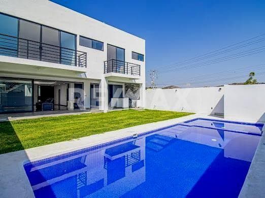House for Sale in Morelos, Burgos Bugambilias, Temixco