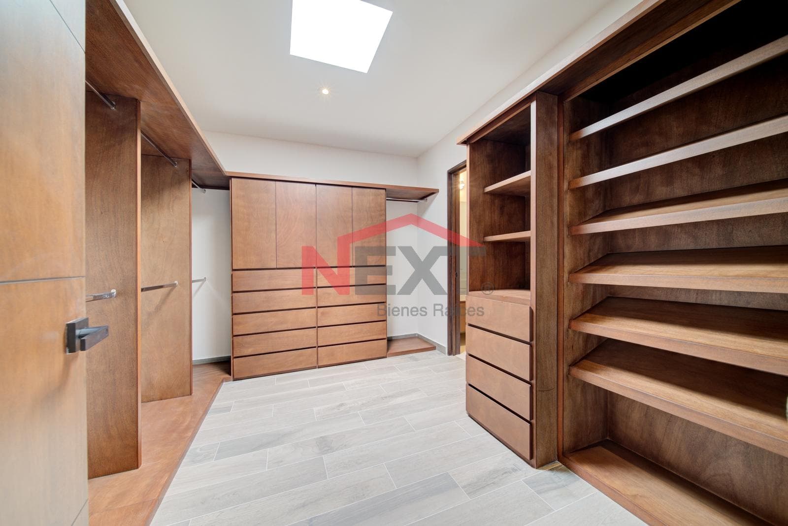 House for Rent in Seterra | 4 Bedrooms | Fully Equipped | 3 Minutes from the Saltillo Country Club